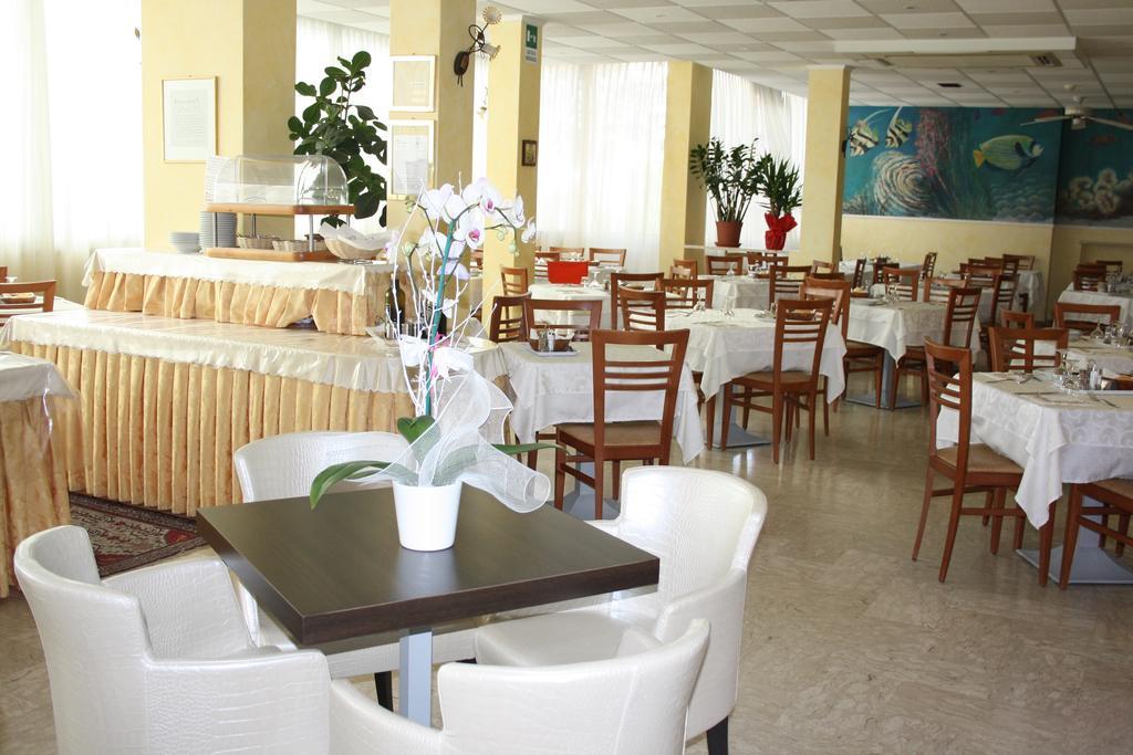 Hotel Bellerofonte Rimini Eksteriør bilde