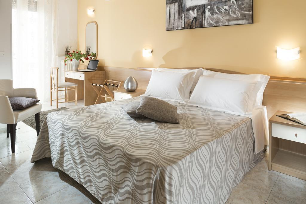 Hotel Bellerofonte Rimini Eksteriør bilde