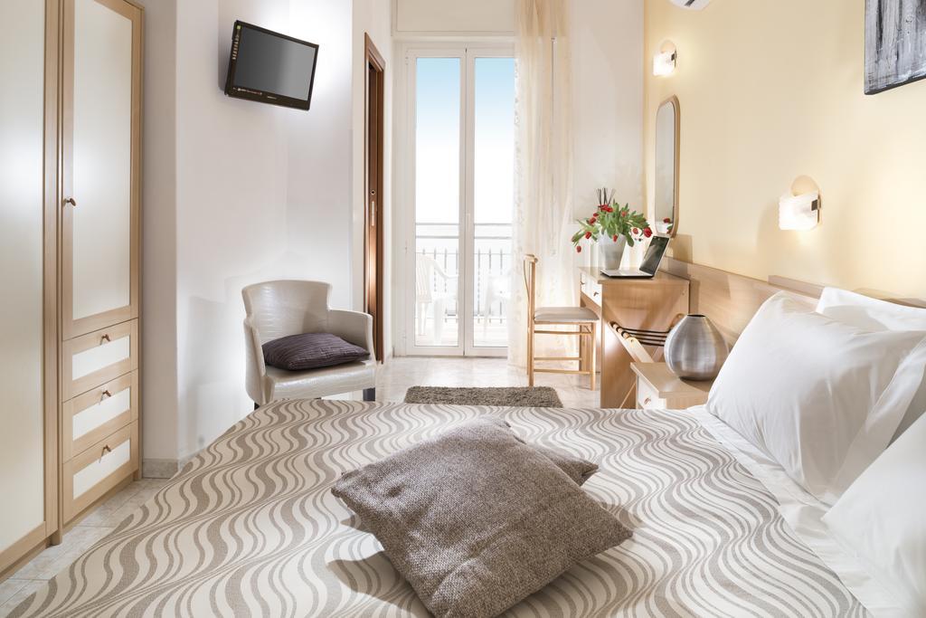 Hotel Bellerofonte Rimini Eksteriør bilde